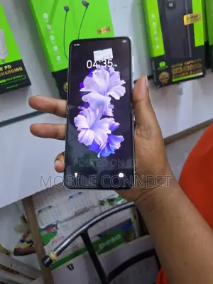 New Tecno Phantom V Flip 5G 256 GB White