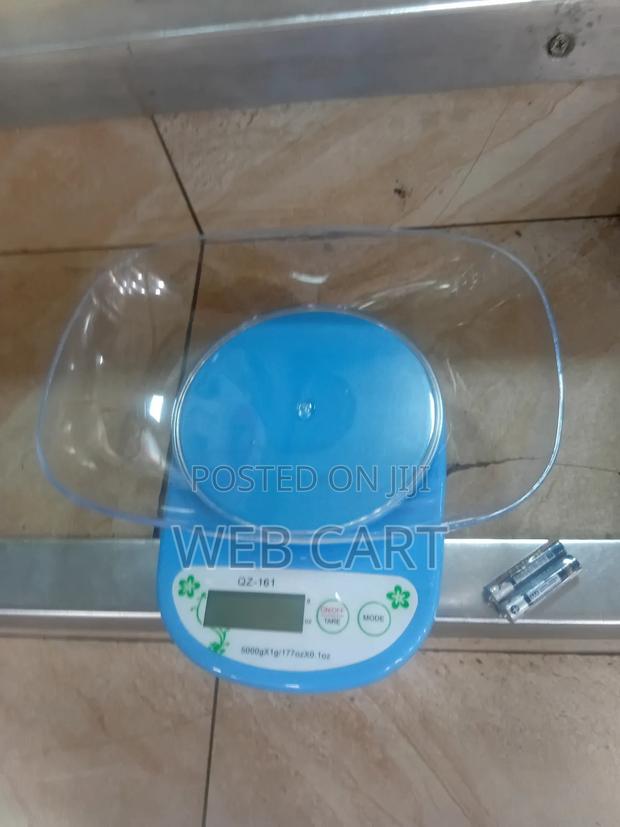 Compact Food Scale With Bowl - main view