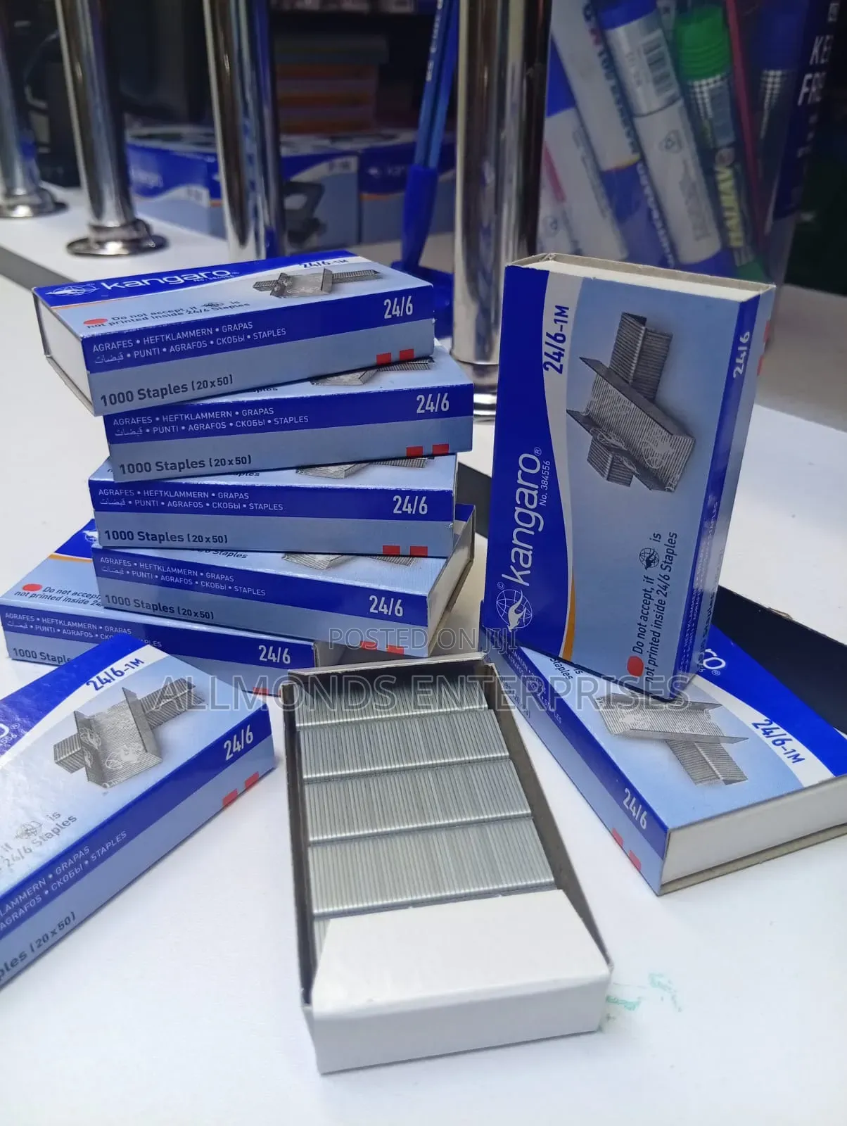 A Packet of Kangaroo Staples/Pins 24/6- 1000 Staples