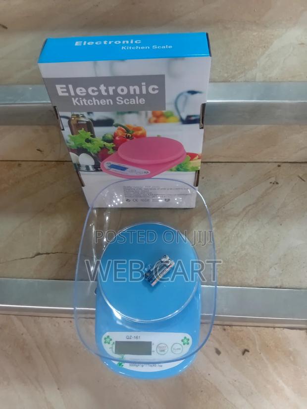 . Kitchen Weighing Scale With Bowl - main view