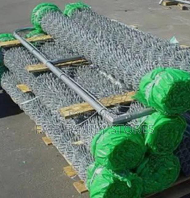 7ft Chain Link Fence - thumbnail 2