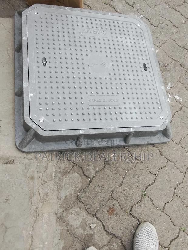 Reinforced Manhole Cover - thumbnail 3