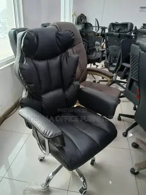 Executive Comfort, Showroom Quality Butterfly Seat