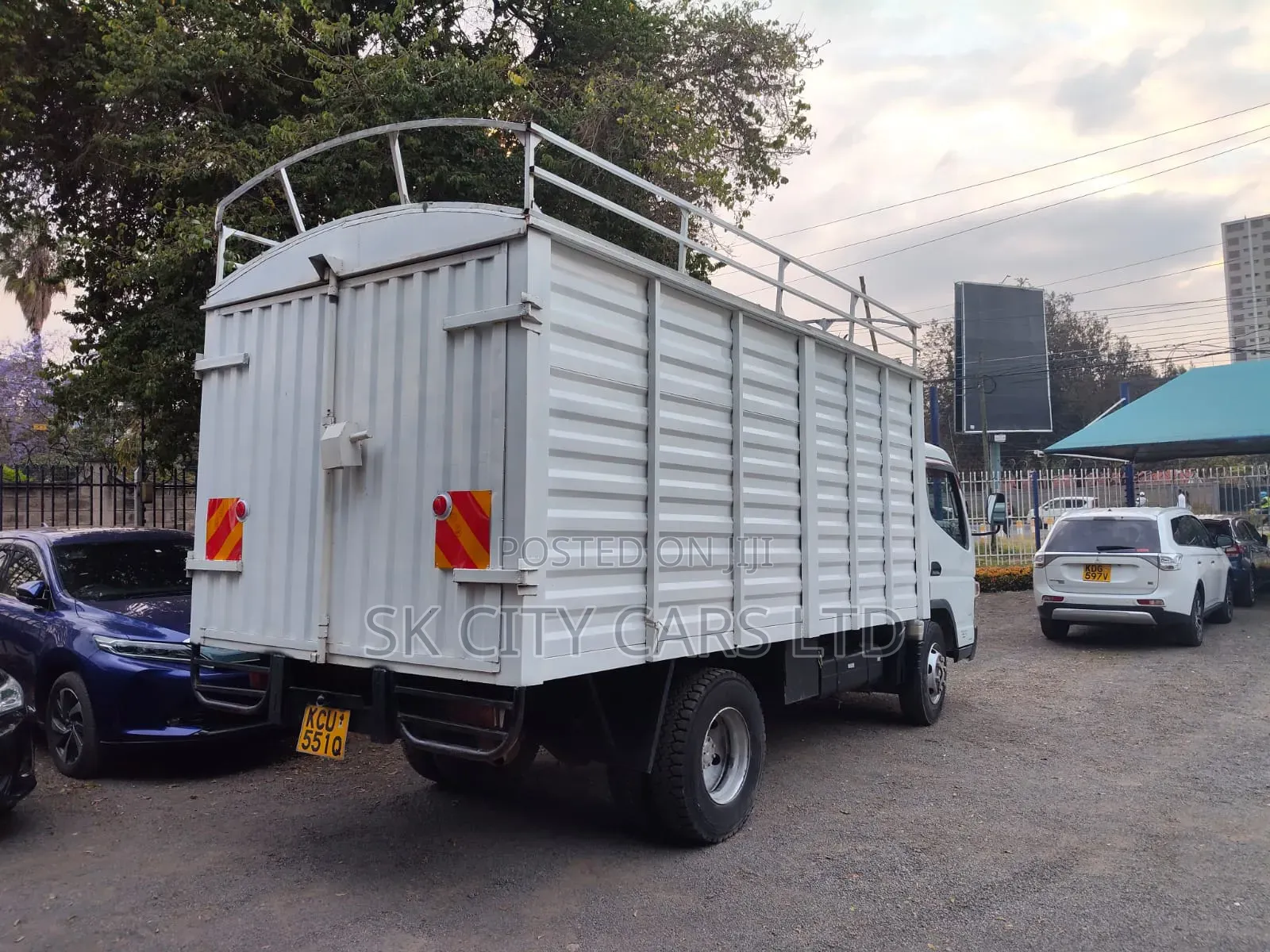 Mitsubishi Fuso Lorry