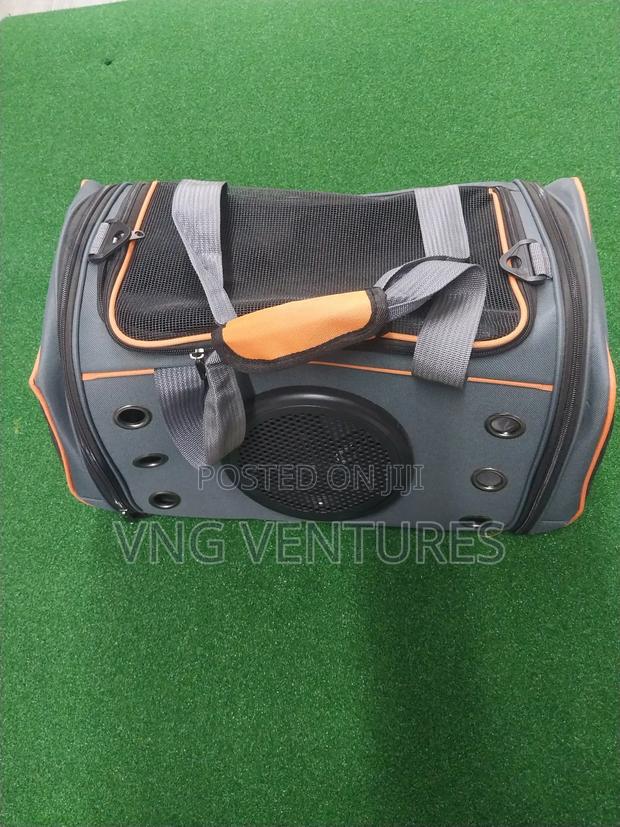 Portable Pet Bag - thumbnail 2