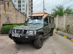 Nissan Hardbody 2016 Green