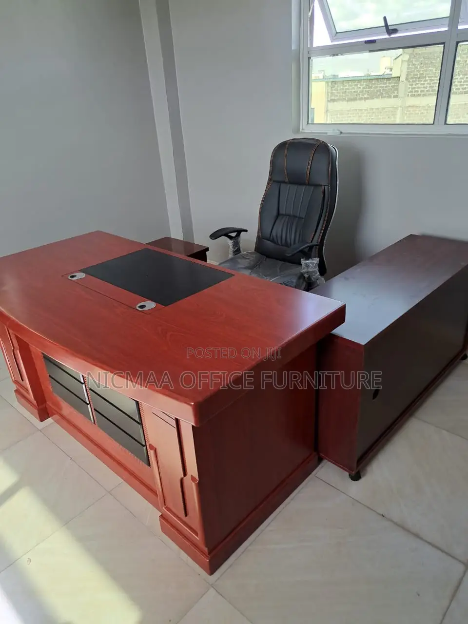 Classic Mahogany Executive Desk