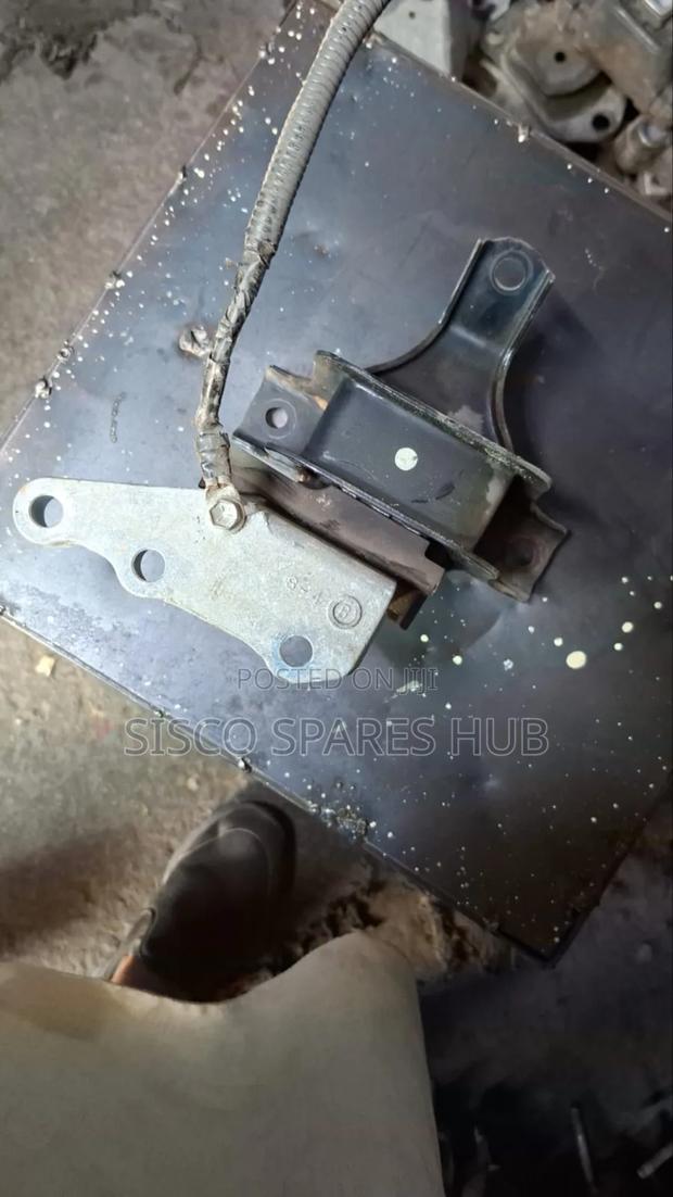 Engine Mount Swift New Model - main view