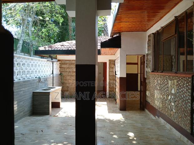 5bdrm House in Runda for rent - thumbnail 10