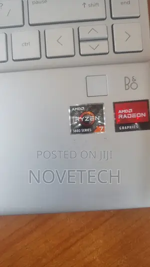 Laptop HP Pavilion 13 8GB AMD Ryzen 7 SSD 512GB