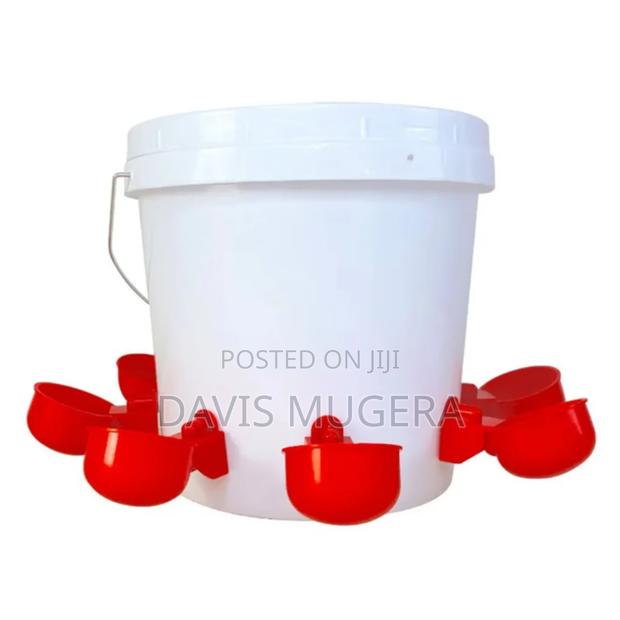 Automatic Plastic Poultry Drinker (Chicken Drinkers) Ideal for Bucket - main view