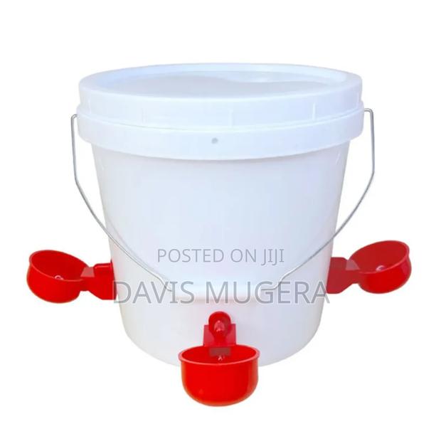 Automatic Plastic Poultry Drinker (Chicken Drinkers) Ideal for Bucket - thumbnail 2