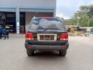 Toyota Land Cruiser 100 4.7 Executive 2006 Black