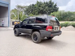 Toyota Land Cruiser 100 4.7 Executive 2006 Black