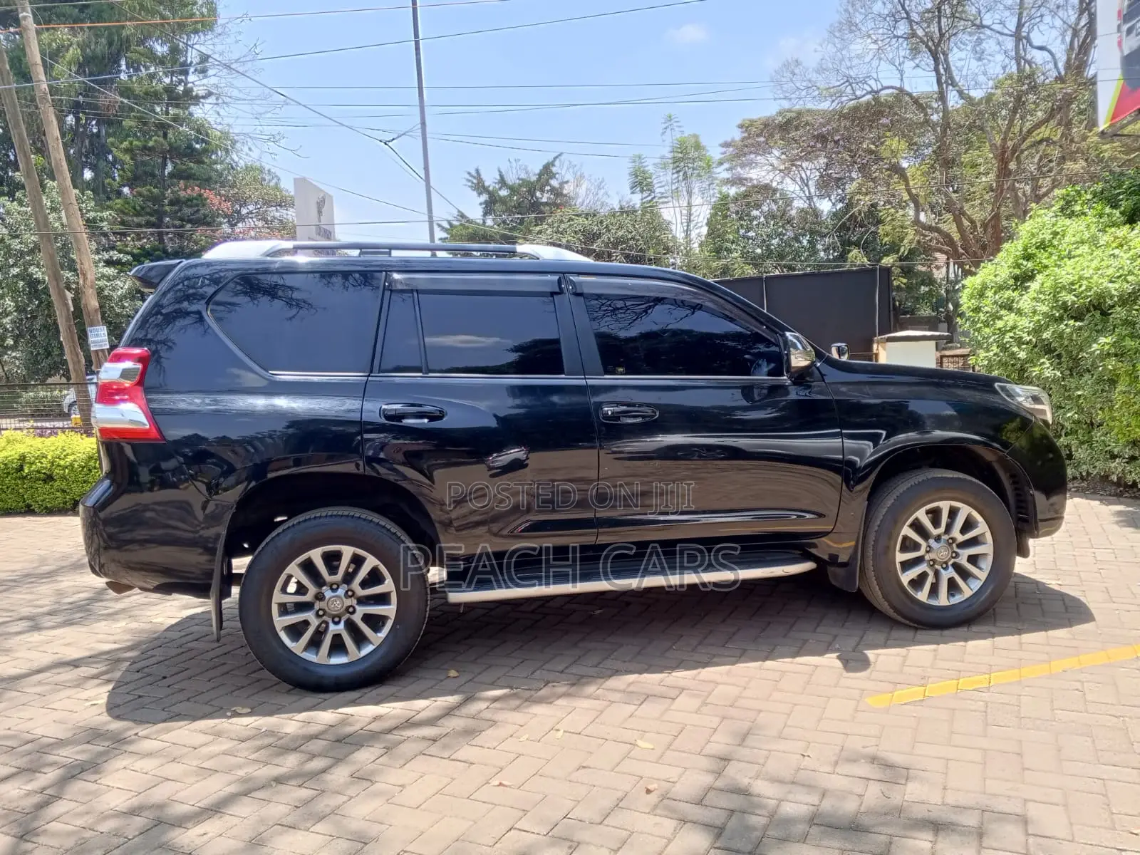 Toyota Land Cruiser Prado 2.8 2017 Black
