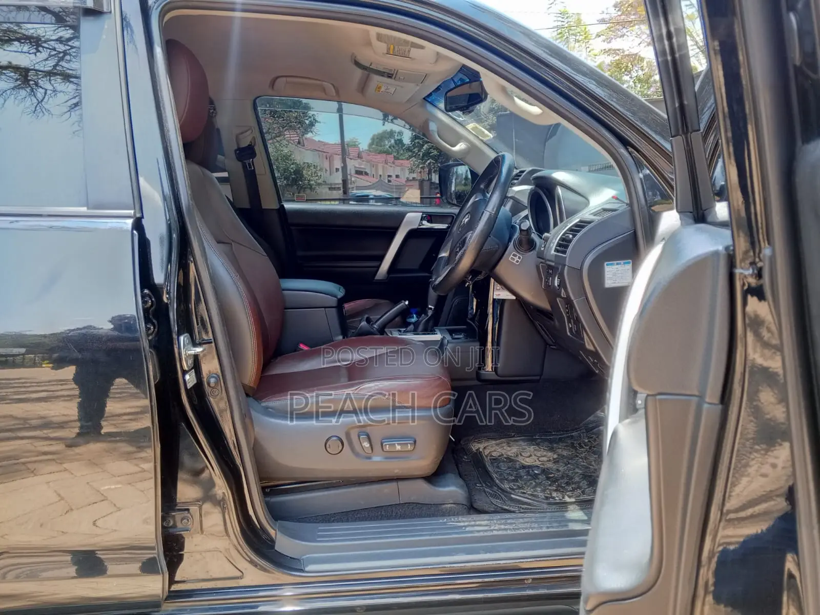 Toyota Land Cruiser Prado 2.8 2017 Black