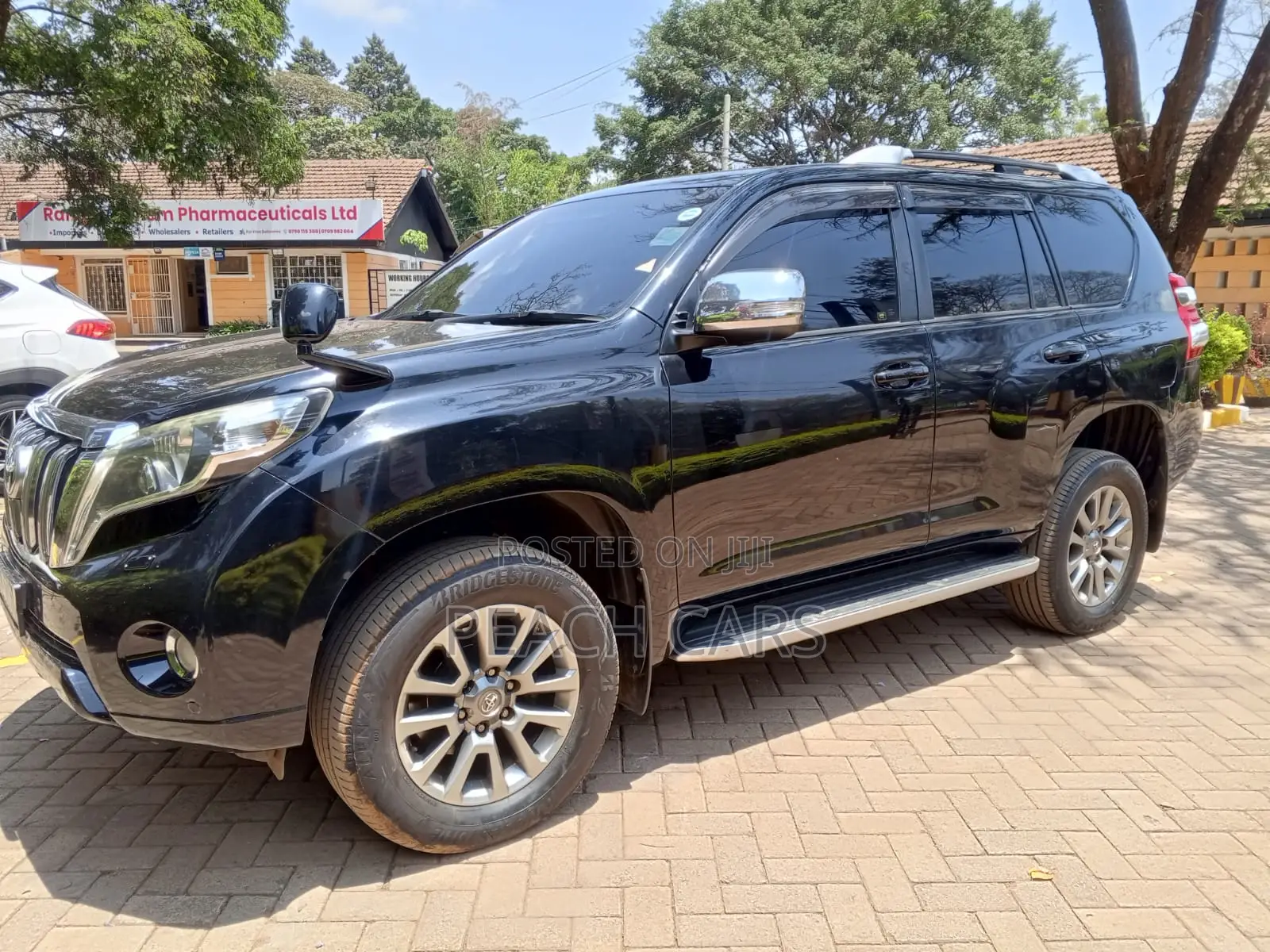 Toyota Land Cruiser Prado 2.8 2017 Black