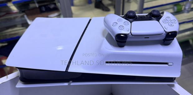 Preloved One Month Old Sony Playstation 5 Slim Disk
