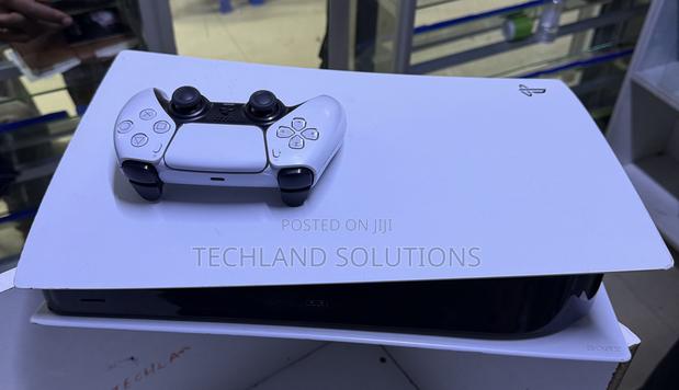 Preloved Sony Playstation 5 Digital - main view