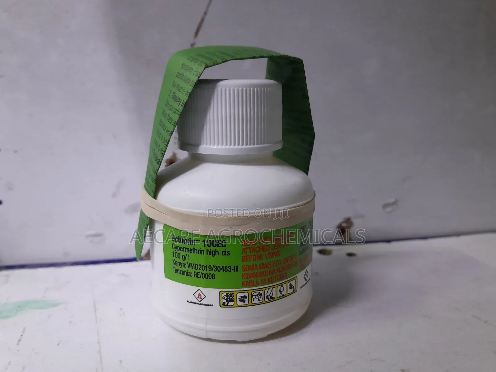Ectomin 100ec Acaricide 20 Ml