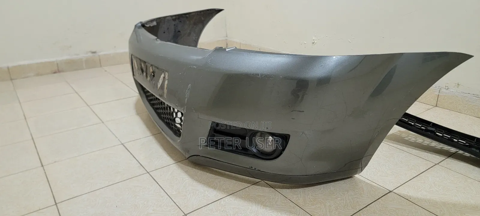 Toyota Corolla Verso Front Bumper in Gre