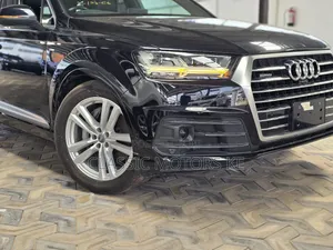Audi Q7 2.0T Premium AWD quattro 2018 Black