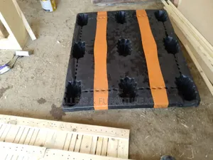 Stripe Load Pallet