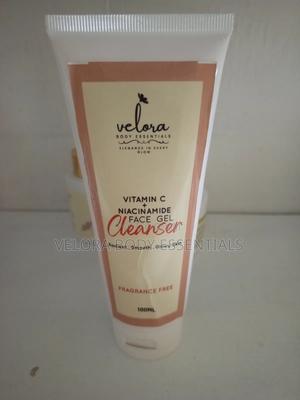 Velora Vitaminc Niacinamide Dark Spots Corrector Acne Face Cleanser - main view