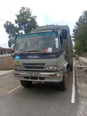Open Body Mguu Kumi Truck Accessible for Transportation