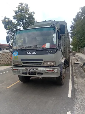 Open Body Mguu Kumi Truck Accessible for Transportation