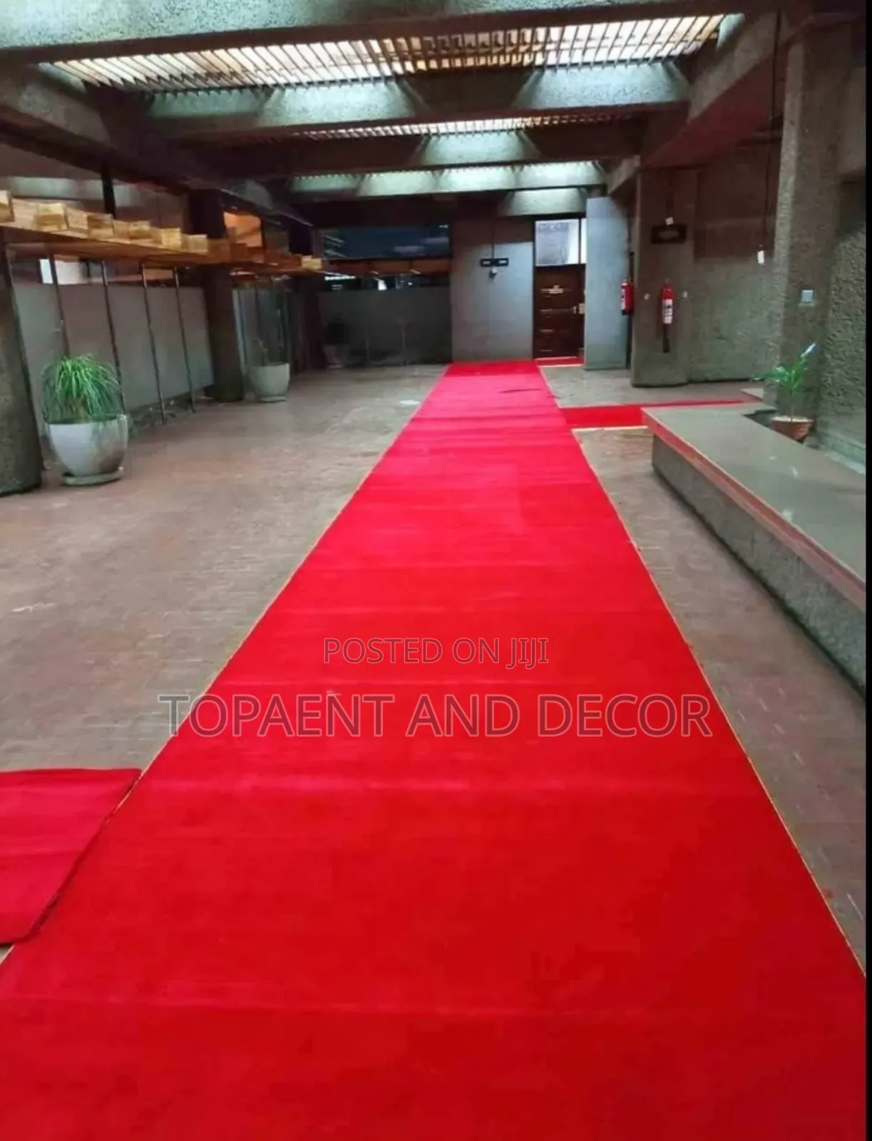 Office Walk Way Wall to Wall Carpet