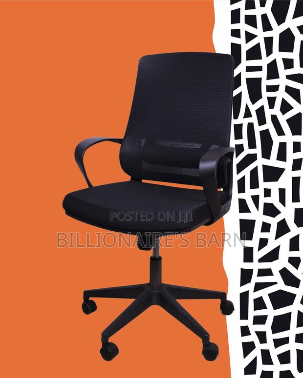 Modern Black Ergonomic Mesh Office Chair — Easy to Clean - thumbnail 4