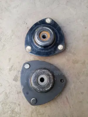Honda Cr-v Rd7 Front Shock Mountain