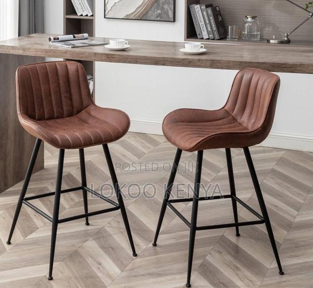 Barstool : Non-Adjustable Leather Kitchen Stool - thumbnail 4