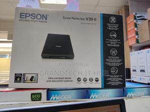 Epson Perfection V39 Ii Color Photo and Document Flatbed Scanner