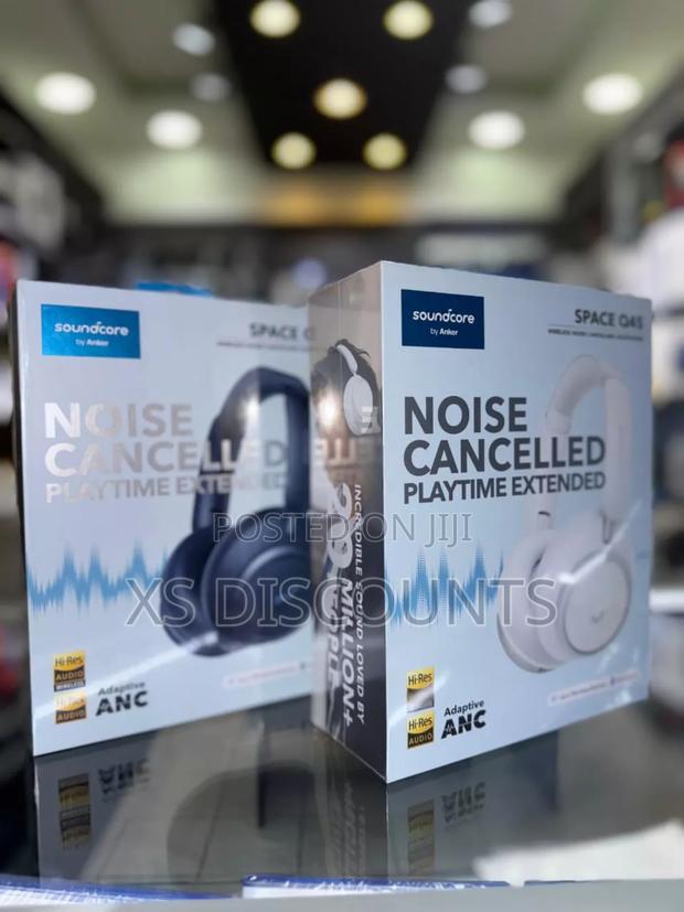 Soundcore Q45 - main view