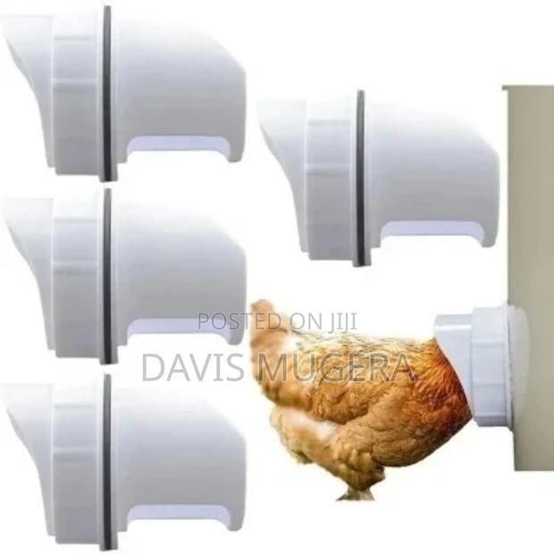 Poultry/Chicken Automatic Gravity Feeder With Covers - 50 Pieces - main view