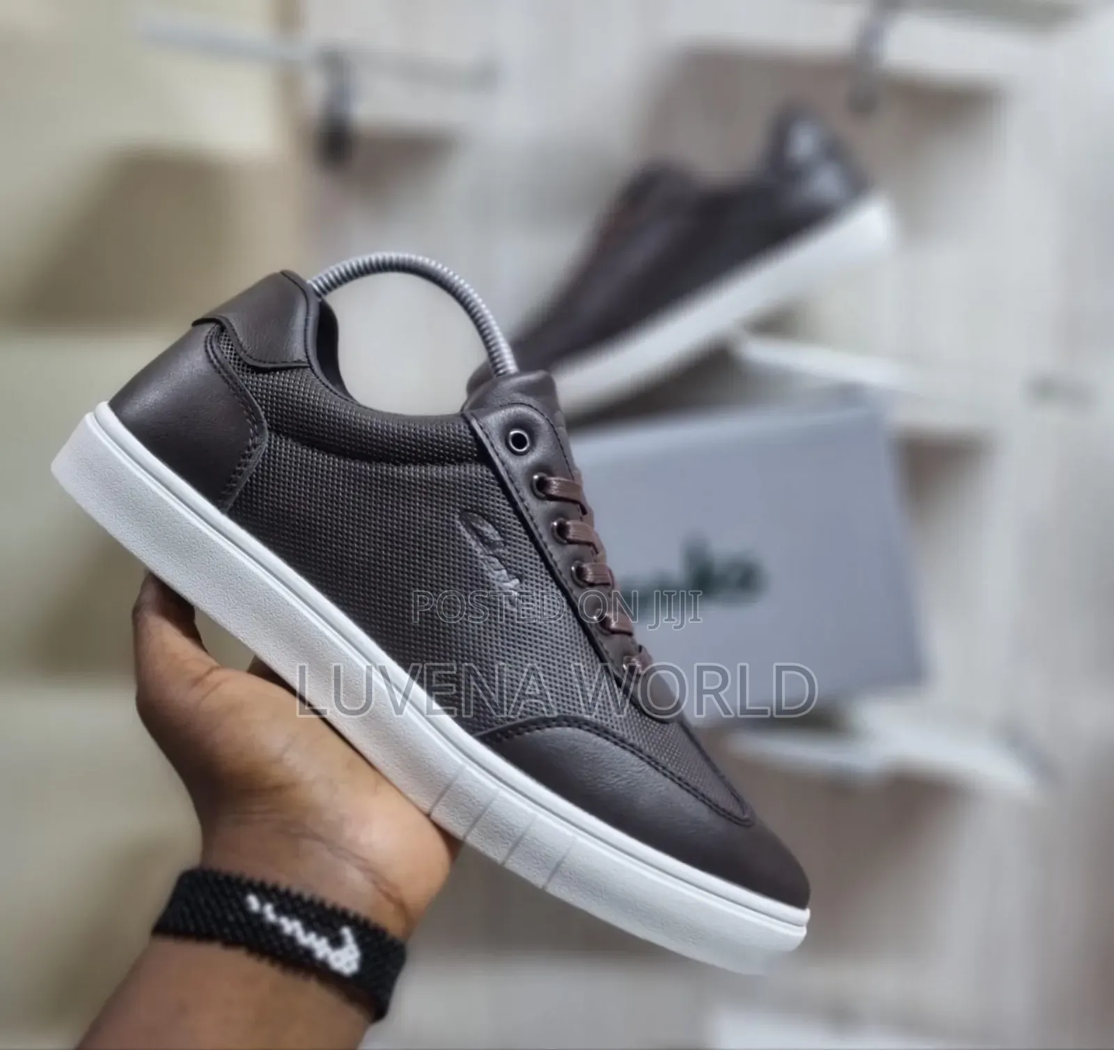 Casual Clarks