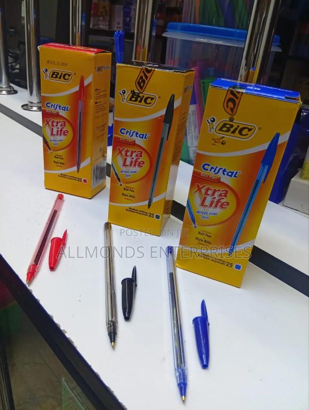 A Packet of 25 Pieces Bic Crystal (Blue, Red, Black) - main view