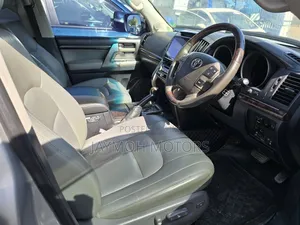 Toyota Land Cruiser 2013 Silver