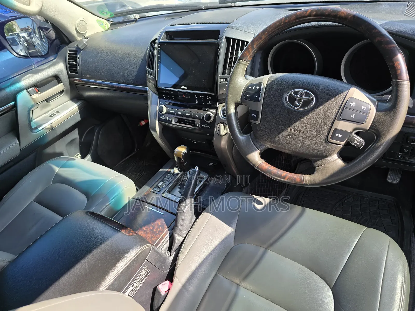 Toyota Land Cruiser 2013 Silver