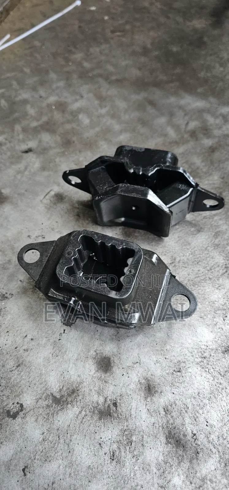 Nissan Note/March Gear Box Mountings