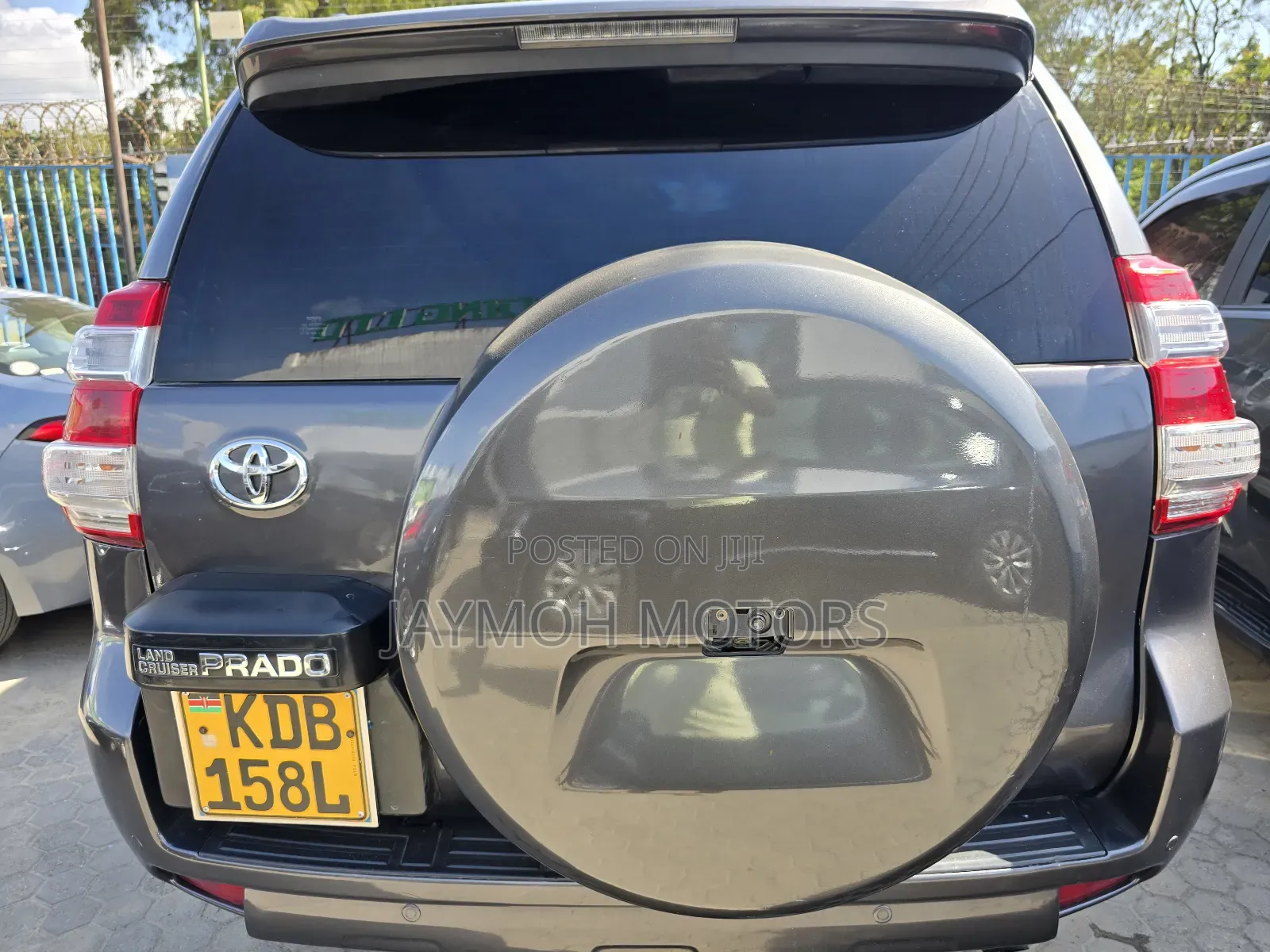 Toyota Land Cruiser Prado 2014 Gray