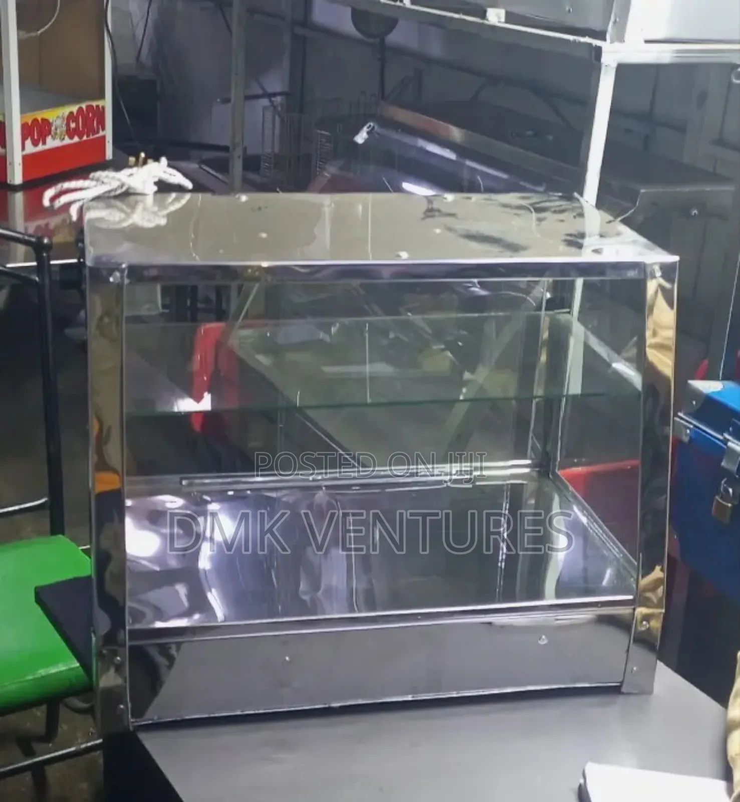 Perfect Stainless Food Warmer Display Available