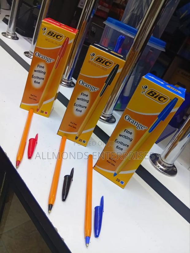 A Packet of 20 Pieces Bic Fine/Sharp Point - thumbnail 3