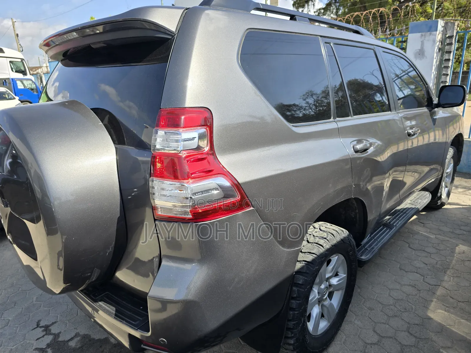 Toyota Land Cruiser Prado 2014 Gray