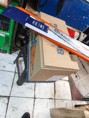 Husqvarna 272 Xp Petrol Driven Power Saw - Made in Brazil