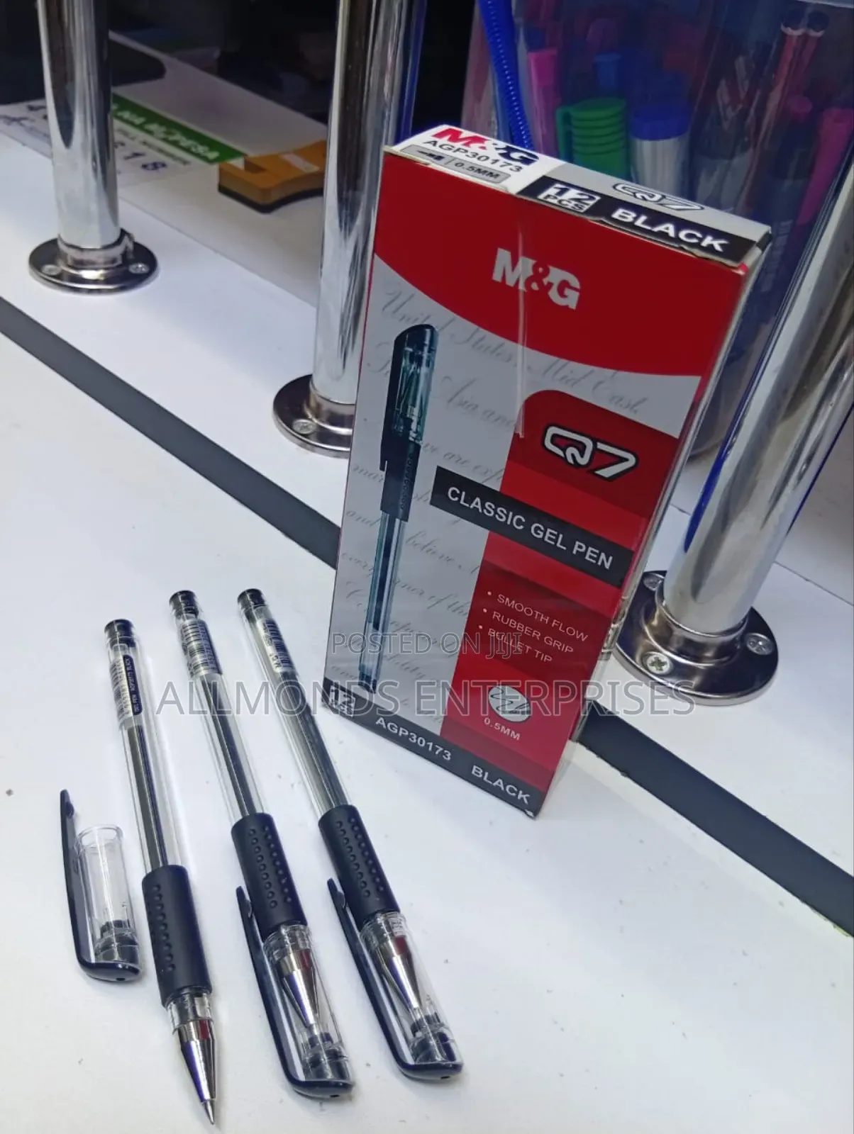 A Piece Of M&G Q7 Classic Gel Pen- Black 0.5mm Tip