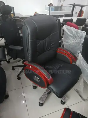 Black Mahogany Finish Executive Chair