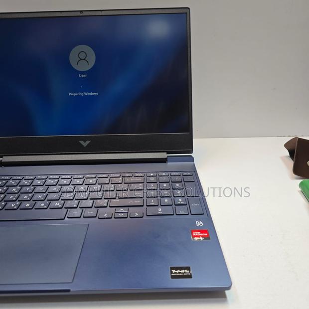 Laptop HP Victus 15 16GB AMD Ryzen 5 SSD 512GB - thumbnail 4